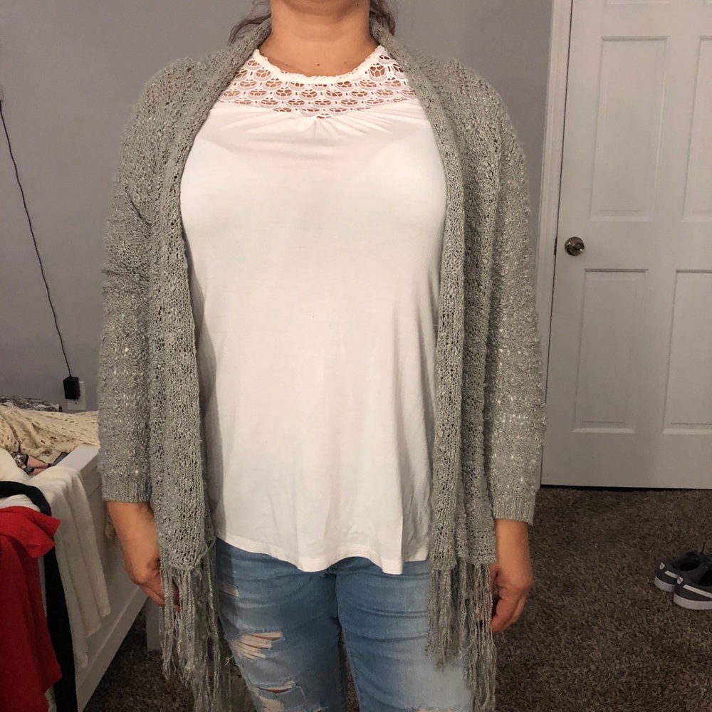 Gray knitted cardigan